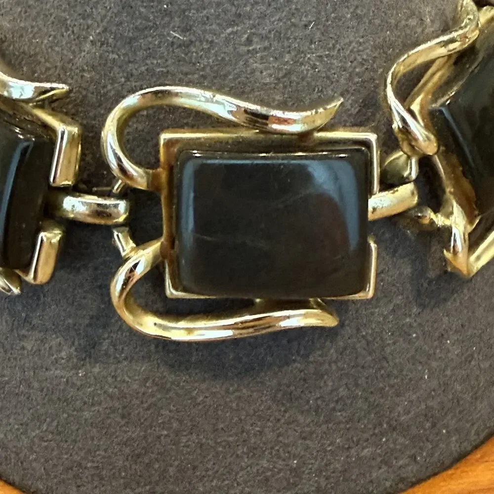Vintage Coro Brown Lucite Thermoset Ornate Gold Tone Bracelet